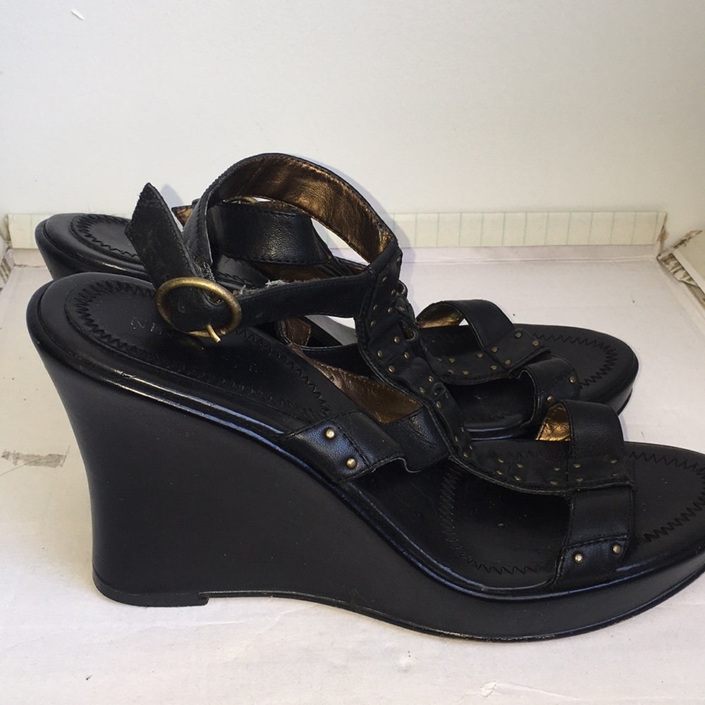 NINE WEST WEDGE HEELS WITH BRONZE STUDS